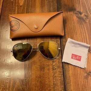 Women’s Ray-Ban Gold Sunglasses